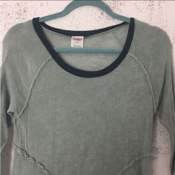 #321 INTIMATLEY FREE PEOPLE Raw Hem Top - Picture 4 of 6